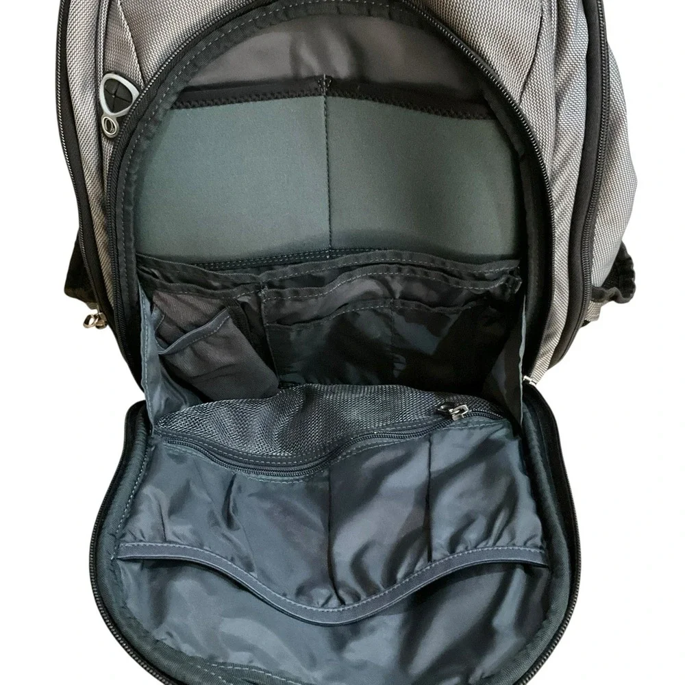 Briggs &‎ Riley Travelwear Transcend Backpack
